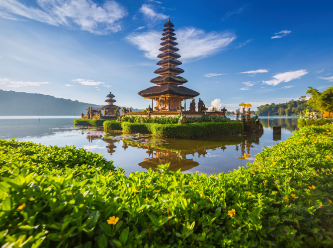 http://backendportal.traviyo.com/../Images/Destinations/Arun_73552/638667752986666304_temp.png