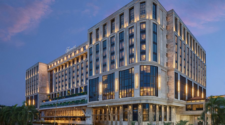 Explore Mumbai Hotels
