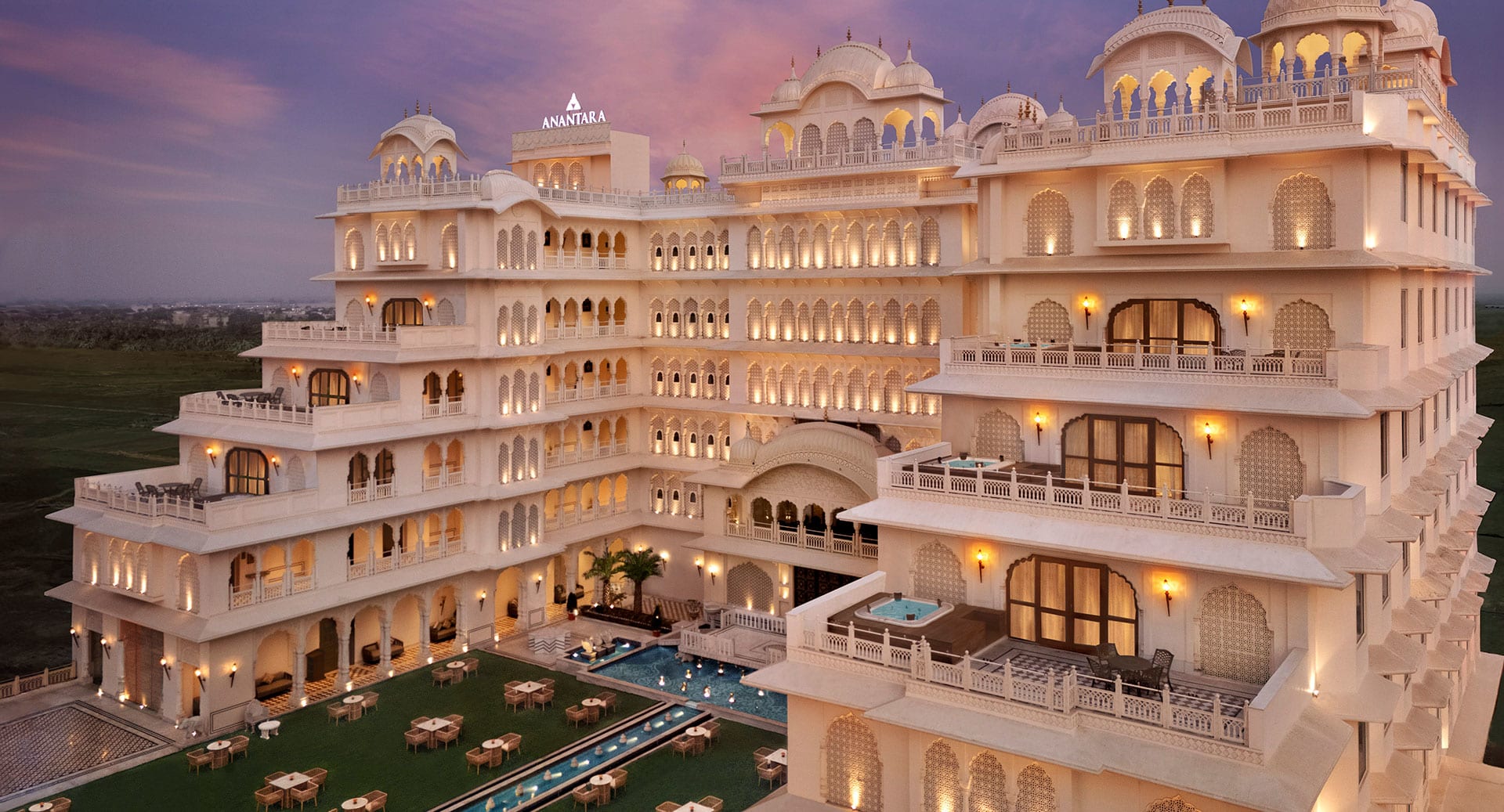 Explore Jaipur Hotels
