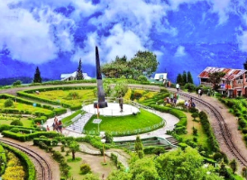 Enchanting Himalayas of Darjeeling and Sikkim